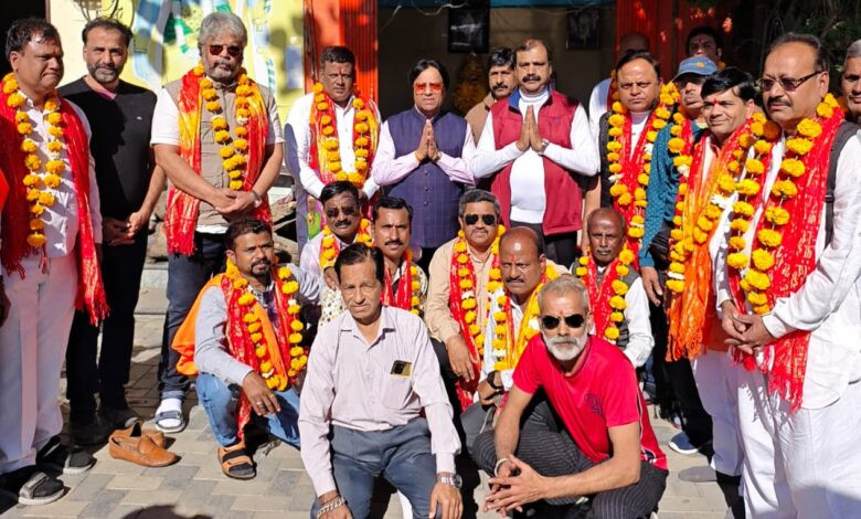 इंदौर से शिर्डी की 13 दिवसीय पदयात्रा पर प्रस्थित हुए साईं 1 IMG 20251223 WA0050