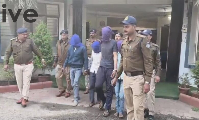 बड़वाह। तंत्र-मंत्र, धन वर्षा, काला जादू के लिए खंगवाड़ा फाटे से अपहरण हुए 6 साल के मासूम को पुलिस ने सकुशल किया बरामद...चार आरोपी गिरफ्तार 1 IMG 20260102 WA0022