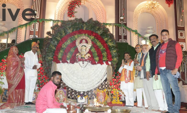 शास्त्री कार्नर नवयुवक मंडल, छोटा गणपति के तत्वावधान में खाटूश्याम की भजन संध्या एवं अन्नकूट का हजारों श्रद्धालुओं ने लिया लाभ 1 IMG 20260108 WA00331