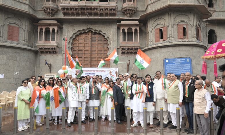 समग्र जैन समाज ने गणतंत्र दिवस पर राजबाड़ा पर राष्ट्रीय ध्वज लहराया* 1 IMG 20260127 WA0020