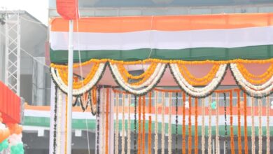 खुशनुमा वातावरण में देशभक्ति के अपार उत्साह, उमंग और जोश-जुनून के साथ मनाया गया गणतंत्र दिवस 2 गणतंत्र दिवस मुख्य समारोह 3