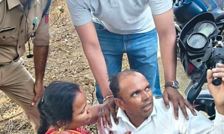 सनावद। मानवता की मिसाल बनी पुलिस... सीपीआर देकर बचाई राहगीर की जान... 1 IMG 20260216 WA0017