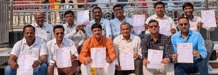 अग्रवाल कुटुम्ब से जुड़े 251 नए सदस्य, खजराना गणेश एवं कुलदेवी माँ 1 IMG 20260218 202650