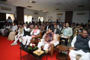 गर्भ संस्कार संबंधी दिव्य संतान प्रकल्प : ज्ञान, संस्कार और राष्ट्र निर्माण की सशक्त नींव — मुख्यमंत्री डॉ. मोहन यादव 7 भारत को विश्व की सर्वोच्च अर्थव्यवस्था बनाने का संकल्प है केंद्रीय बजट 5