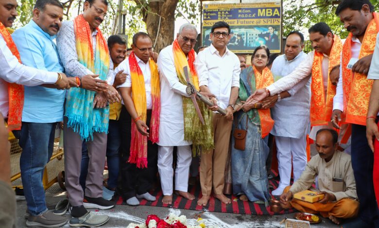 महापौर एवं विधायकद्वारा विधानसभा 5 वार्ड 48 में करोड़ो के विकास कार्यो का भूमिपूजन* 1 SAVE 20260322 192004